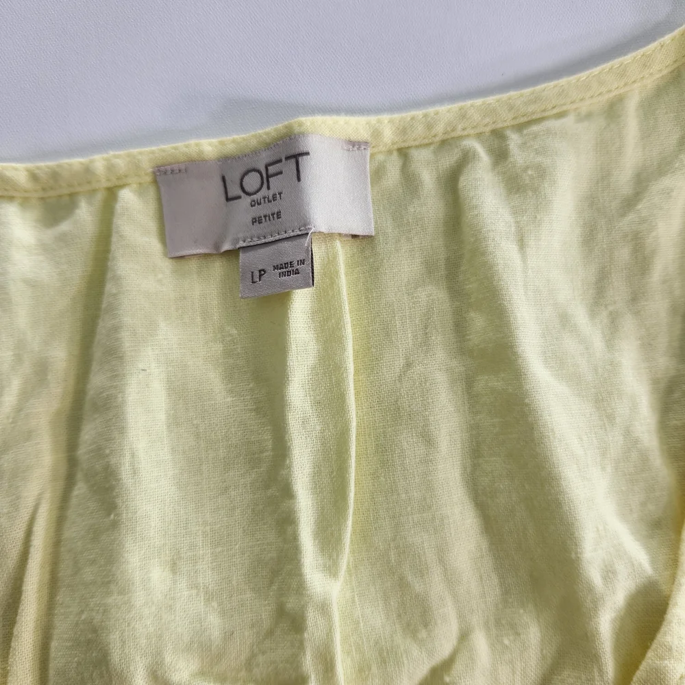 Loft Outlet Women's Top Blouse Size LP Petite yellow Sleeveless linen blend 01 - Picture 2 of 6